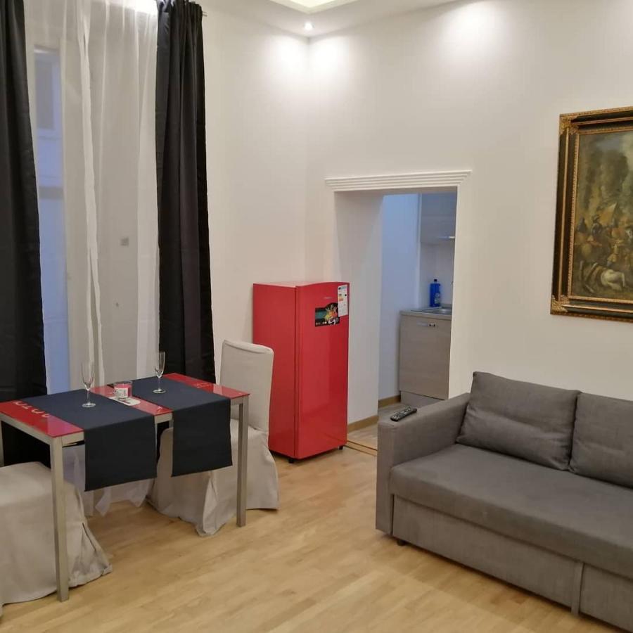 La Dimora Dei Borbone Apartment Napoli Exterior foto