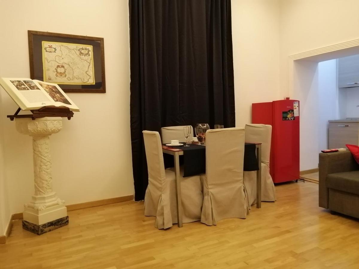 La Dimora Dei Borbone Apartment Napoli Exterior foto