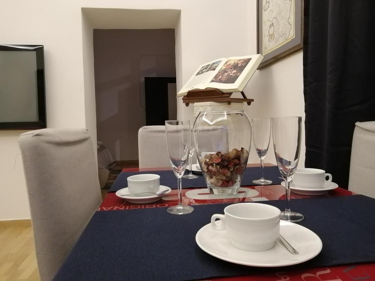 La Dimora Dei Borbone Apartment Napoli Exterior foto
